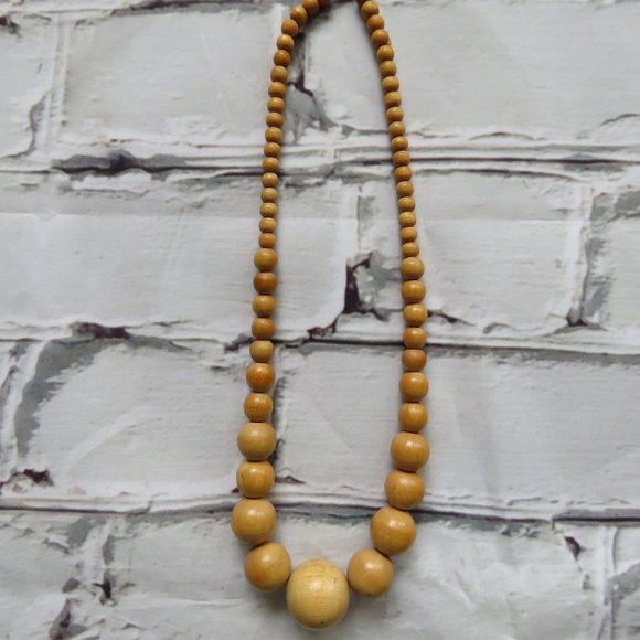 Vintage Beaded Wooden 18" Necklace - Picture 4 of 4